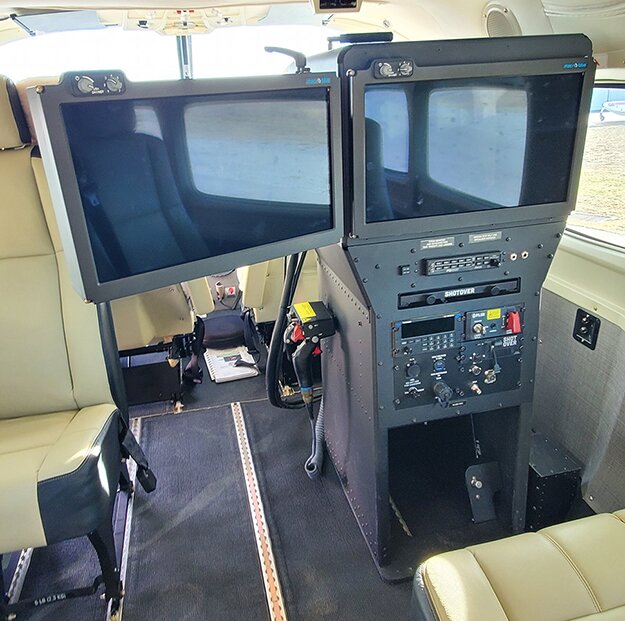 cessna 208 universal mission console picture